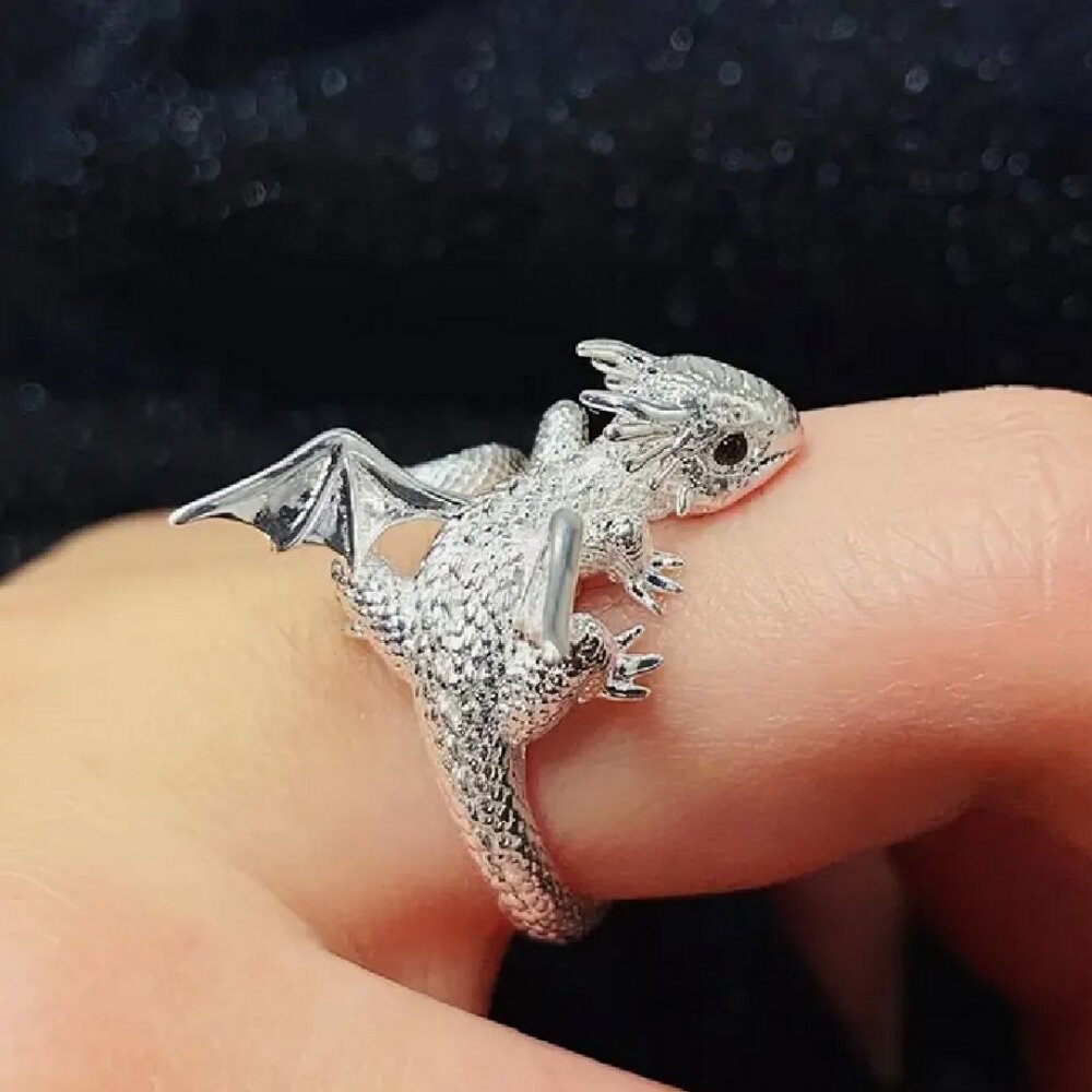 NWT Flying Dragon Ring Silvery Black Eyes Goth Gothic Punk Adjustable Halloween